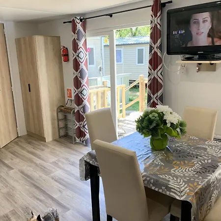 Ferienhaus Convivial A Avec Piscine - 32 M² *